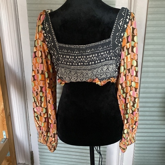 Free People Long Slevee Mixed Pattern Cropped Blouse - EUC - Picture 2 of 4